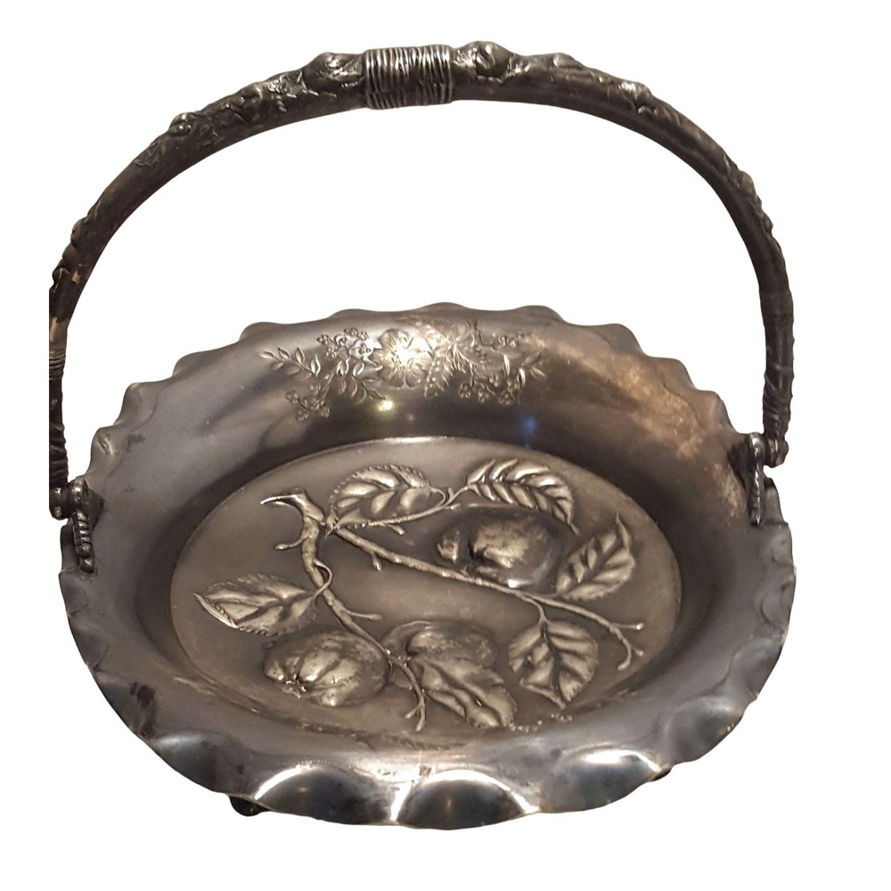Antique Pairpoint MFG Co Quadruple Silver Plate Brides Footed Handle Basket